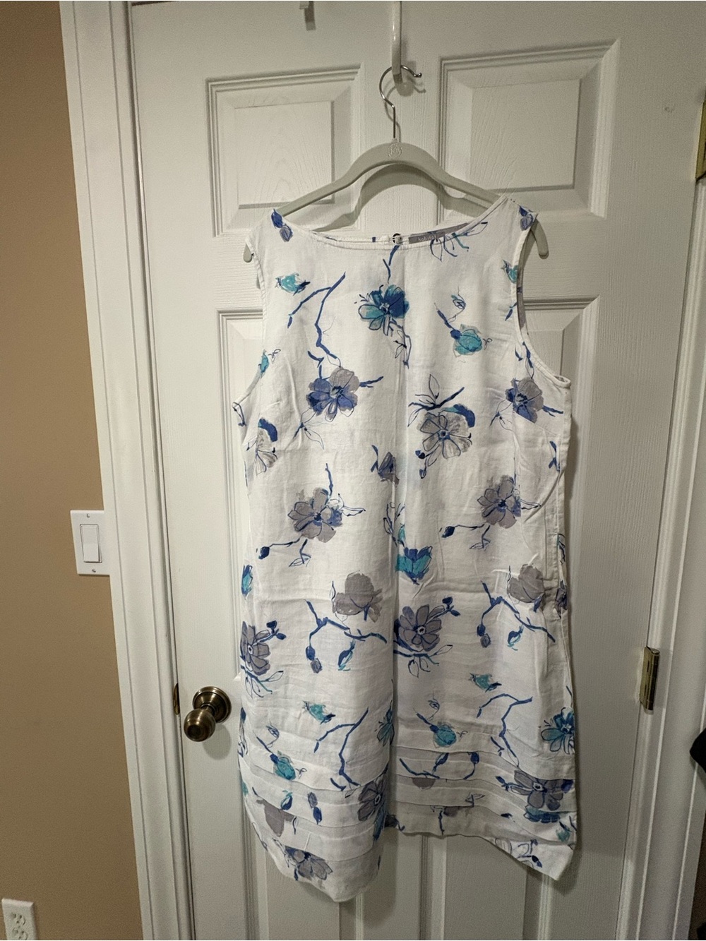 Habitat White Sleeveless Floral Shift Dress in Blue and Gray